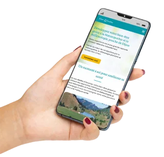 Mockup mobile version of website Etre Ô Soins